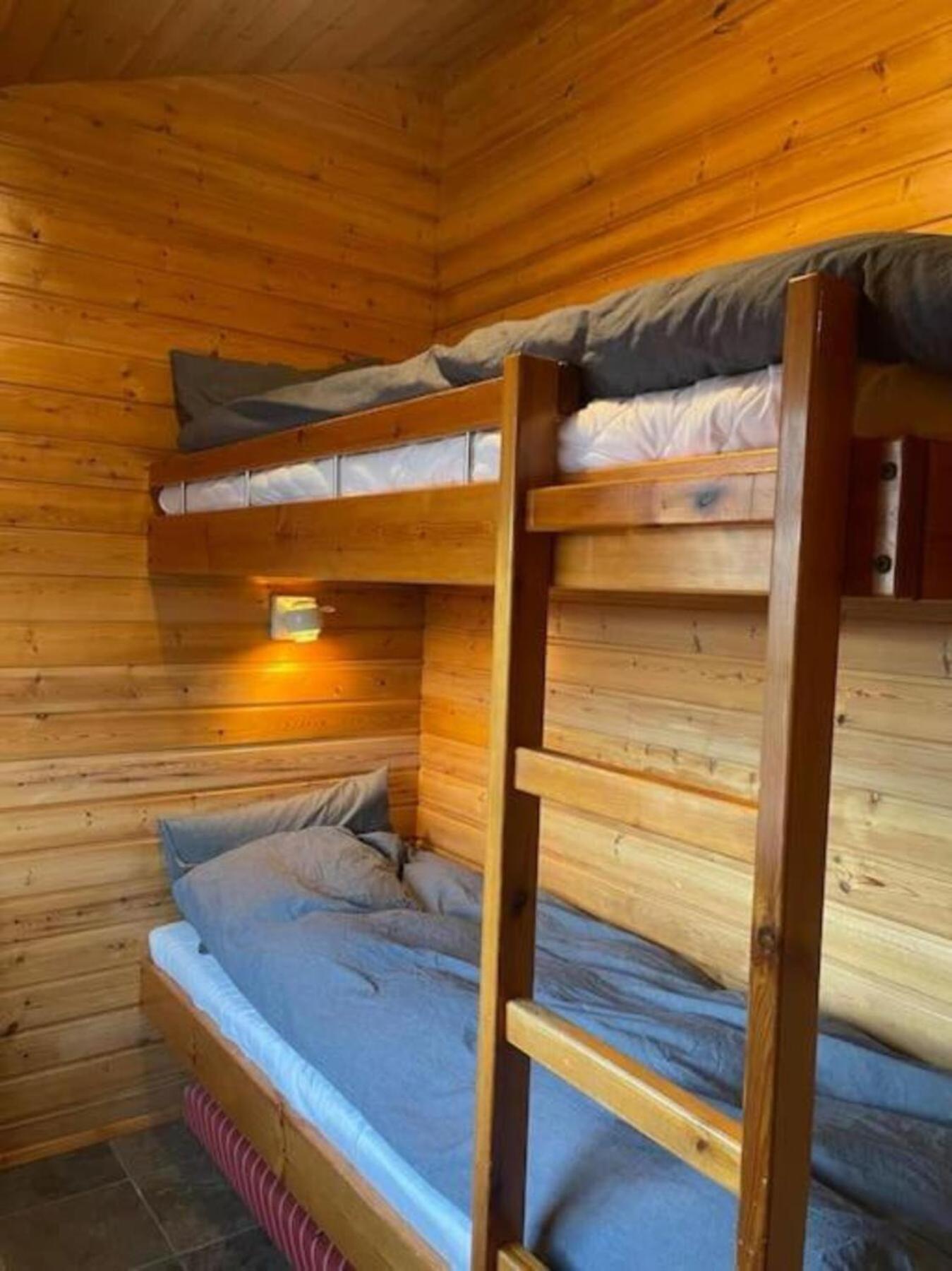 Cozy 2 Bedroom Cottage With Hot Tub 아퀴레이리 외부 사진